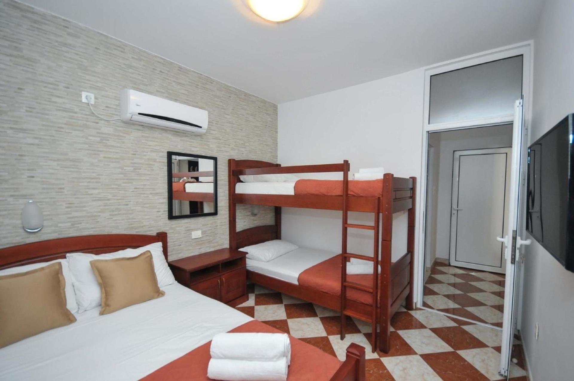 Ferienwohnung Fuer 4 Personen Ca 55 M In Budva, Adriakueste Montenegro Kueste Um Budva Dış mekan fotoğraf