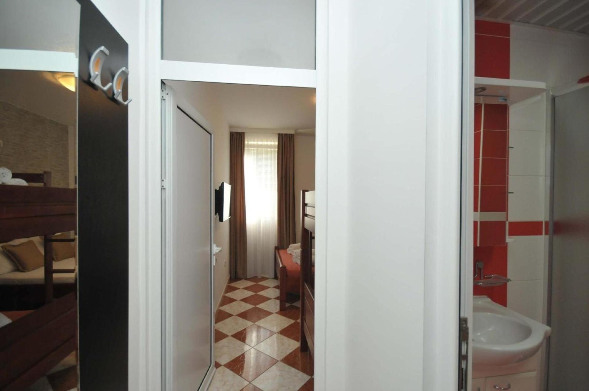 Ferienwohnung Fuer 4 Personen Ca 55 M In Budva, Adriakueste Montenegro Kueste Um Budva Dış mekan fotoğraf
